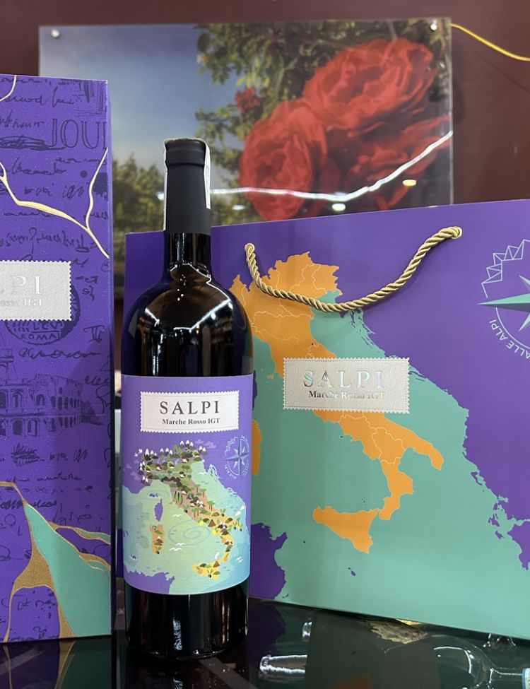 Sét Rượu Vang Salpi Marche Rosso IGT <5% ABV*