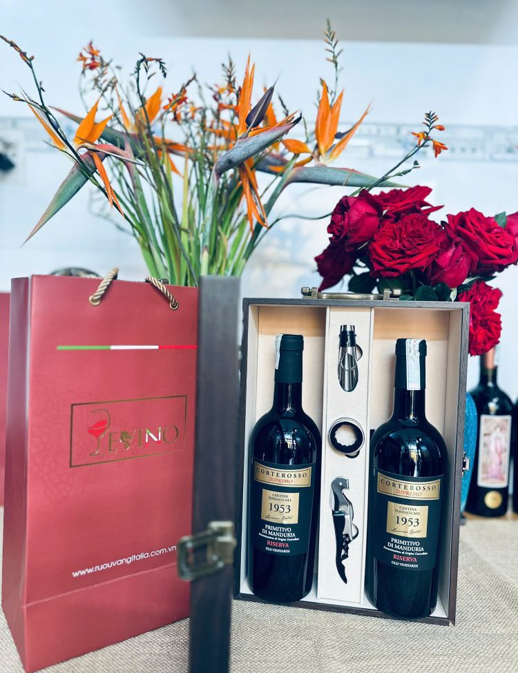 Hộp Quà Tặng Rượu Vang Ý CORTEROSSO 1953 Primitivo Riserva – 2 Chai Cao Cấp <5% ABV*